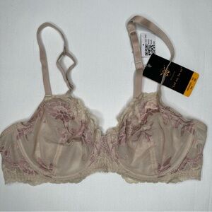 Wingslove sexy lace bra cream and purple size 38C NWT